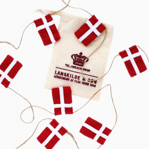 Flaggspel-Danmarks-flagga-953-504-e29e.jpg
