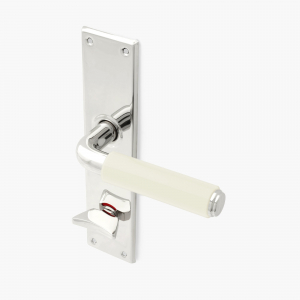 Funkistrycke-Byggfabriken-benvit-profilknopp-langskylt-WC-lang-550-188-544e.jpg