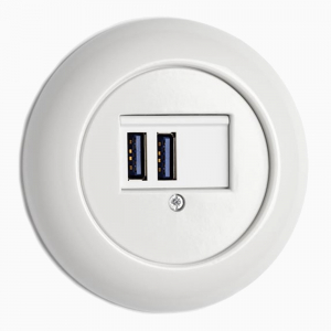 USB-uttag-vit-porslin-med-ring-712-248-e0fb.jpg