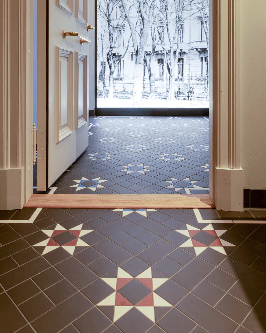Restaurerat m&ouml;nster i Victorian Floor Tiles p&aring; Dicksonska Paladset