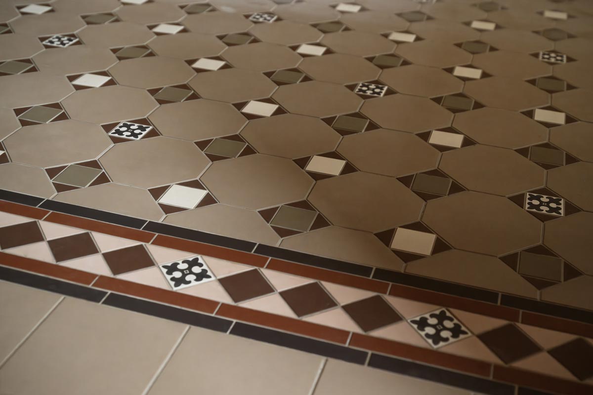 Victorian Floor Tiles på Nolhaga Slot Victorian Floor Tiles på Nolhaga Slot
