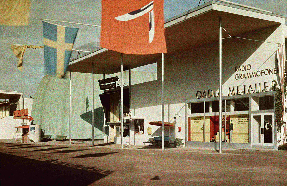 Farvefoto af pavillonerne p&aring; Stockholmsudstillingen.